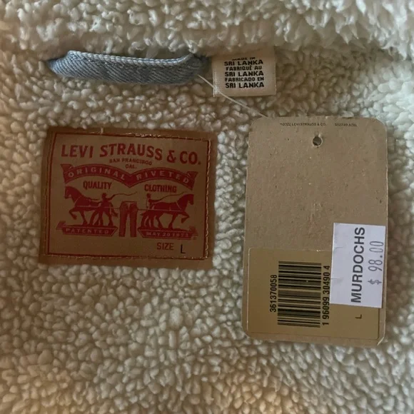 Levi’s women’s jacket - Picture 3 of 3